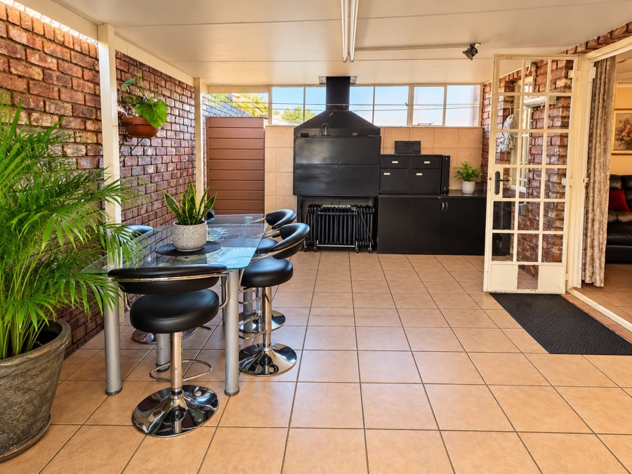 3 Bedroom Property for Sale in Uitsig Free State
